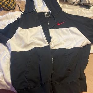 Nike zip up hoodie Bought for 80 bucks but never worn